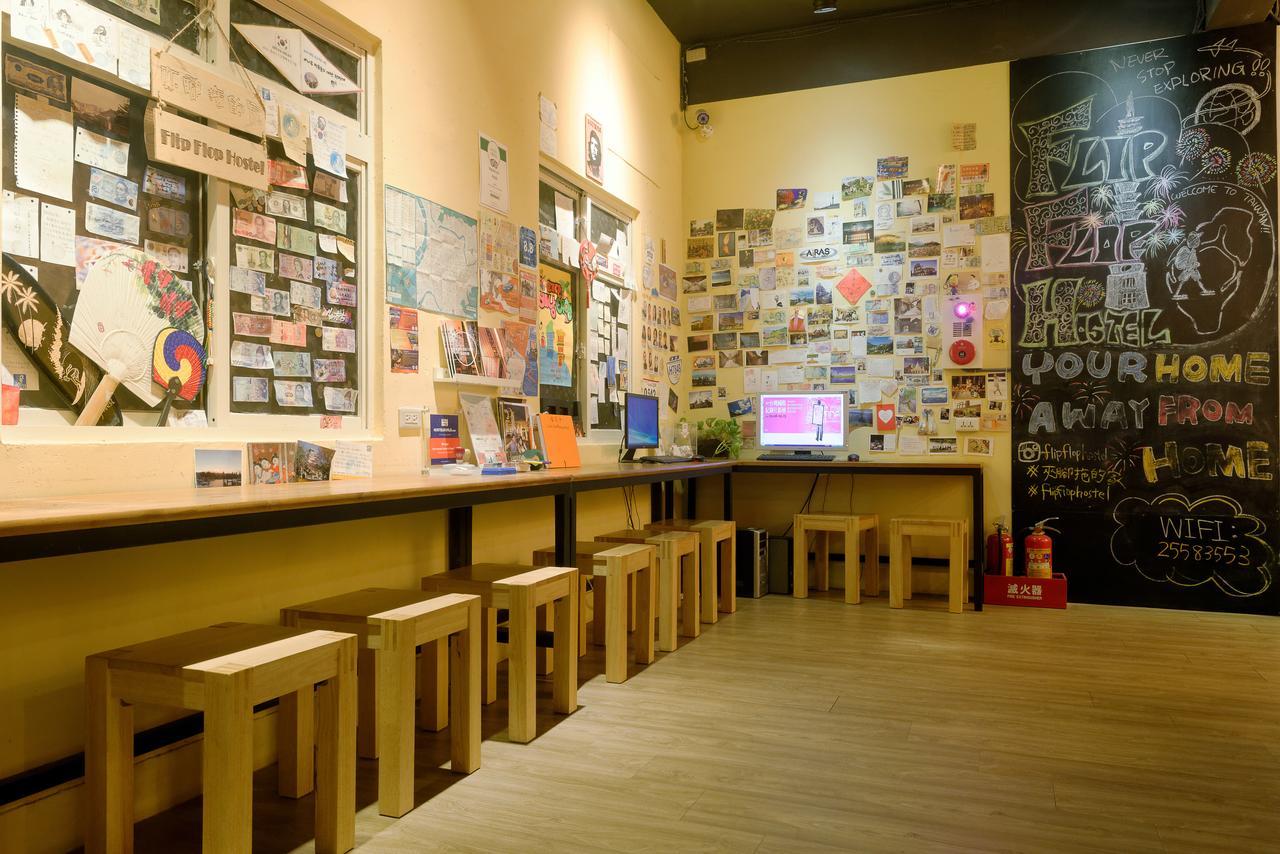 Flip Flop Hostel - Main Station Taipei Bagian luar foto