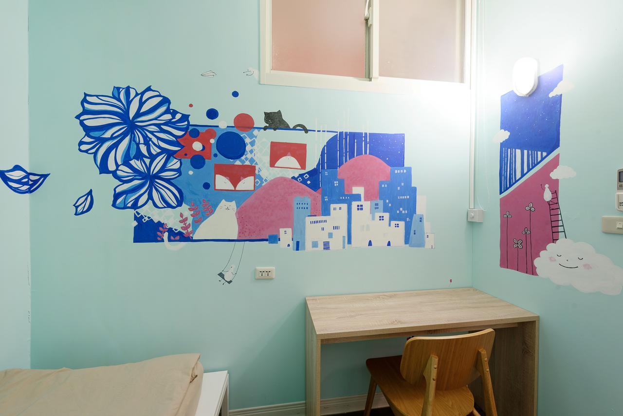 Flip Flop Hostel - Main Station Taipei Bagian luar foto